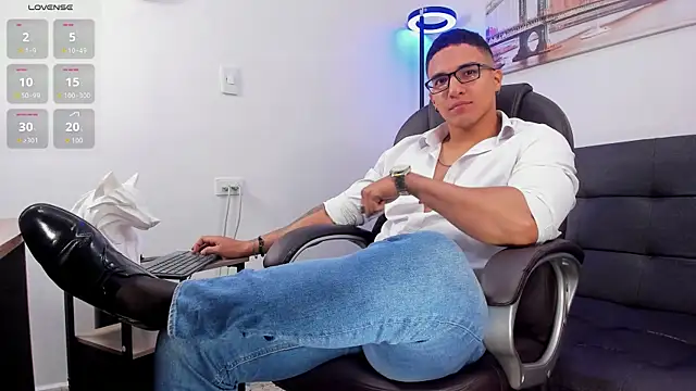 Dash Bukoski online show from 10/25/25, 01:12