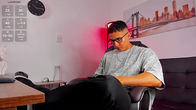 Snapshot of Dash_Bukoski chatting on 01/18/26, 02:53 Dash Bukoski online show from 01/18/26, 02:53