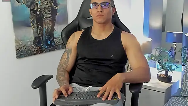 Snapshot of Dash_Bukoski chatting on 02/25/26, 12:27 Dash Bukoski online show from 02/25/26, 12:27