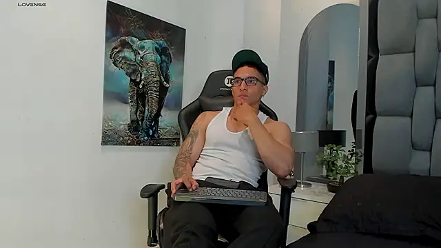 Snapshot of Dash_Bukoski chatting on 02/18/26, 12:12 Dash Bukoski online show from 02/18/26, 12:12