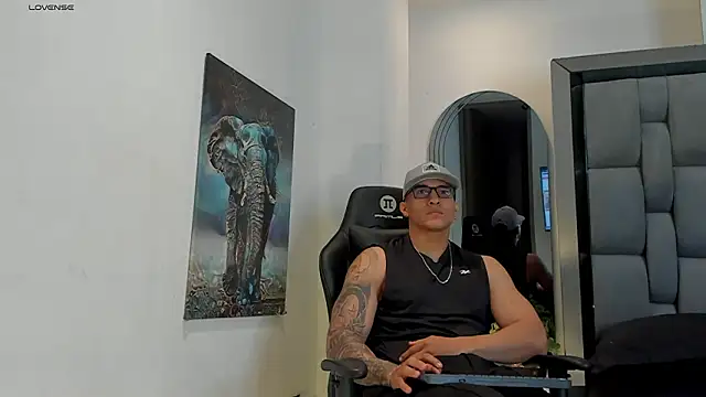 Snapshot of Dash_Bukoski chatting on 02/19/26, 11:40 Dash Bukoski online show from 02/19/26, 11:40