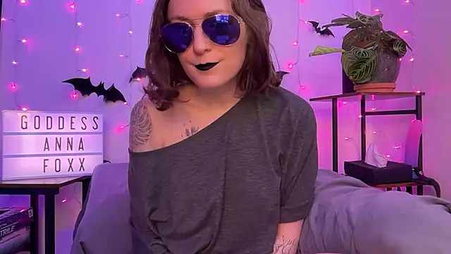 mistressannafoxx online show from 12/15/25, 10:26