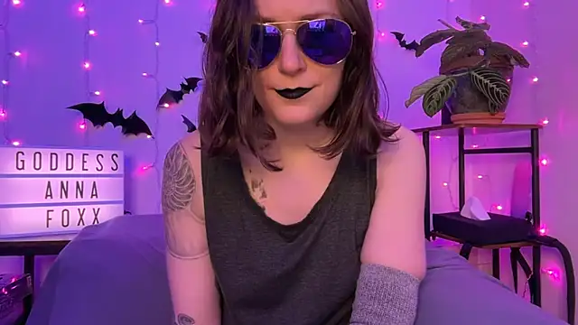 mistressannafoxx online show from 12/18/25, 10:02