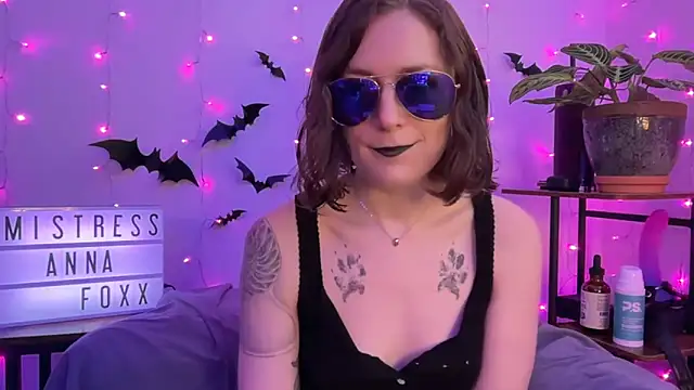 mistressannafoxx online show from 11/03/25, 06:22