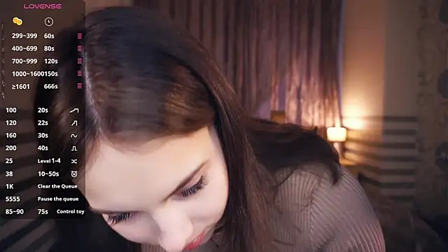 NylaNadler online show from 09/28/25, 06:09