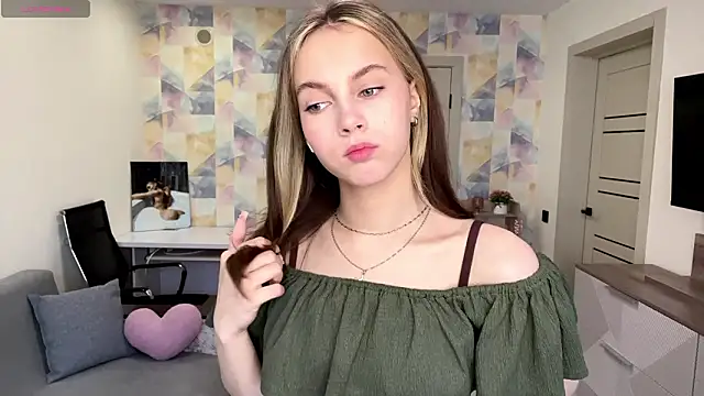 NylaNadler online show from 02/23/26, 06:03