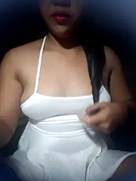 hotmomma8 online show from 10/27/25, 05:36