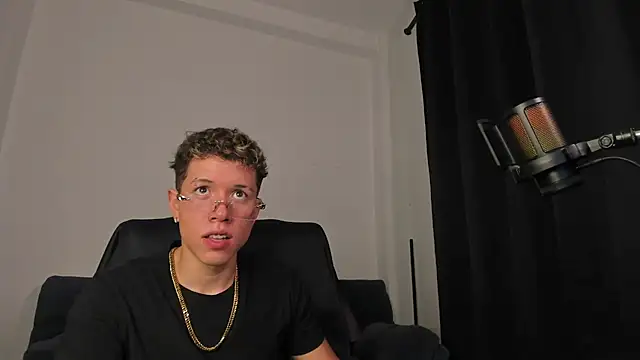 Snapshot of nathan_blake chatting on 02/05/26, 07:53 nathan blake online show from 02/05/26, 07:53