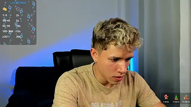 Snapshot of nathan_blake chatting on 10/20/25, 10:32 nathan blake online show from 10/20/25, 10:32