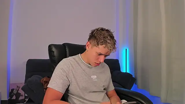 Snapshot of nathan_blake chatting on 11/05/25, 07:50 nathan blake online show from 11/05/25, 07:50