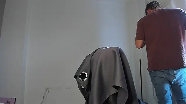 Snapshot of nathan_blake chatting on 12/18/25, 01:26 nathan blake online show from 12/18/25, 01:26