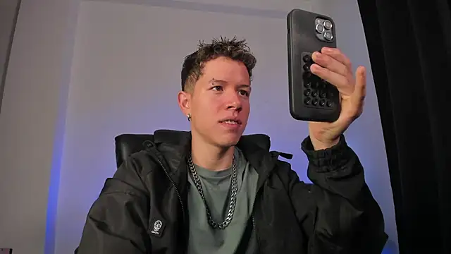 Snapshot of nathan_blake chatting on 02/01/26, 11:52 nathan blake online show from 02/01/26, 11:52