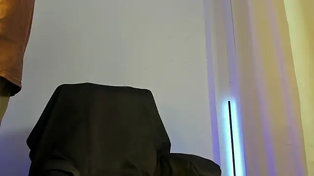 Snapshot of nathan_blake chatting on 01/13/26, 07:07 nathan blake online show from 01/13/26, 07:07