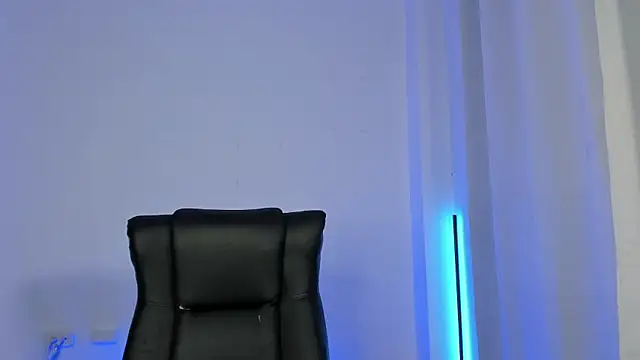 Snapshot of nathan_blake chatting on 01/17/26, 06:11 nathan blake online show from 01/17/26, 06:11