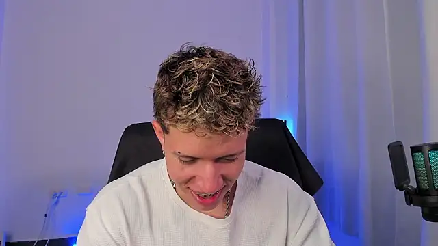 Snapshot of nathan_blake chatting on 01/12/26, 03:19 nathan blake online show from 01/12/26, 03:19