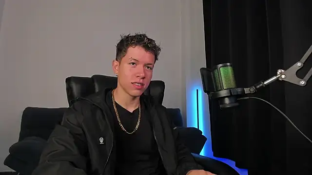 Snapshot of nathan_blake chatting on 02/07/26, 10:34 nathan blake online show from 02/07/26, 10:34