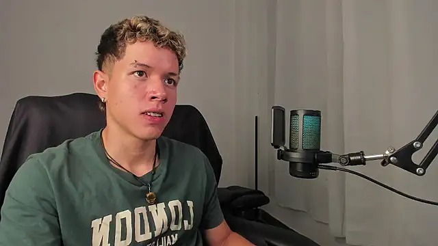 Snapshot of nathan_blake chatting on 01/09/26, 08:05 nathan blake online show from 01/09/26, 08:05