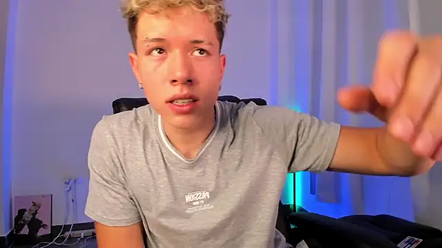 Snapshot of nathan_blake chatting on 11/22/25, 07:57 nathan blake online show from 11/22/25, 07:57