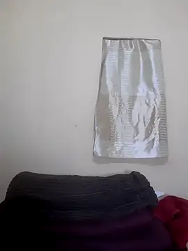 PRINCESSEMELXX93 online show from 10/30/25, 01:37