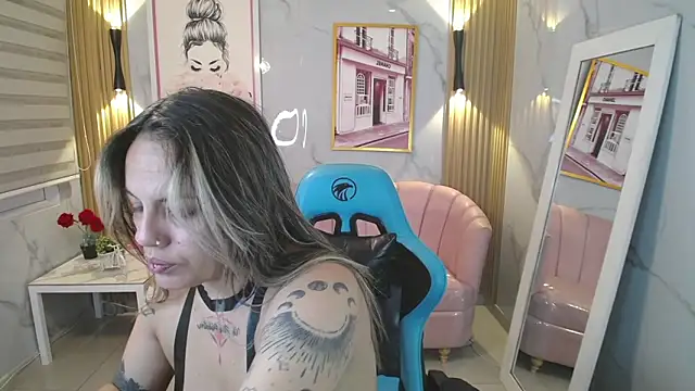 Jade Jones a online show from 12/23/25, 03:50