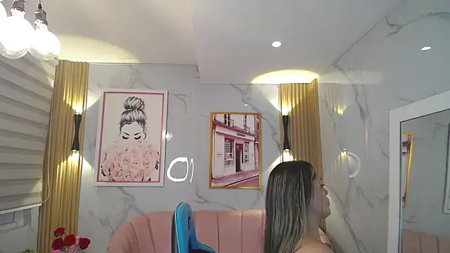 Snapshot of Jade_Jones_a chatting on 11/13/25, 03:43 Jade Jones a online show from 11/13/25, 03:43