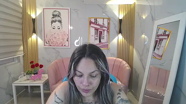 Snapshot of Jade_Jones_a chatting on 12/05/25, 03:38 Jade Jones a online show from 12/05/25, 03:38