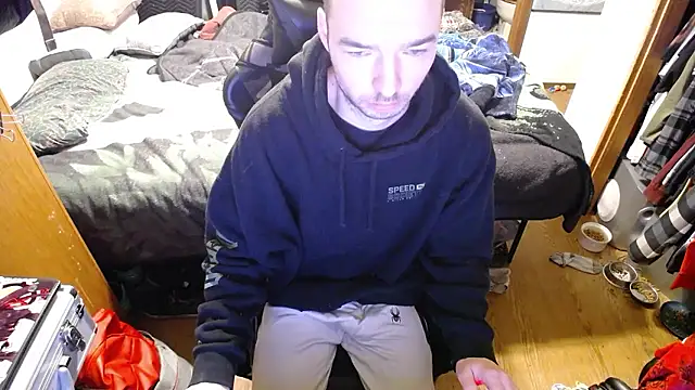 Snapshot of womenhateme69 chatting on 01/12/26, 03:57 womenhateme69 online show from 01/12/26, 03:57