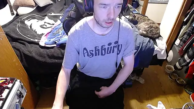 Snapshot of womenhateme69 chatting on 01/13/26, 04:05 womenhateme69 online show from 01/13/26, 04:05