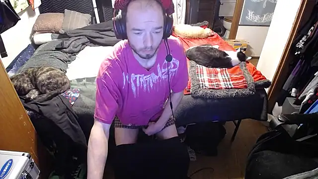 womenhateme69 online show from 11/04/25, 12:09