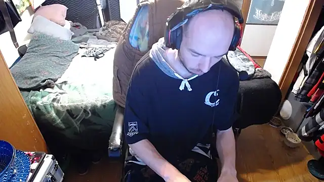 Snapshot of womenhateme69 chatting on 03/20/26, 03:18 womenhateme69 online show from 03/20/26, 03:18