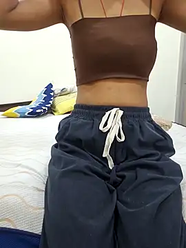 SchoolGirl Sona online show from 12/04/25, 12:48