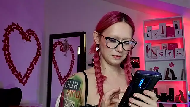 Snapshot of kulteacher chatting on 11/27/25, 11:10 kulteacher online show from 11/27/25, 11:10