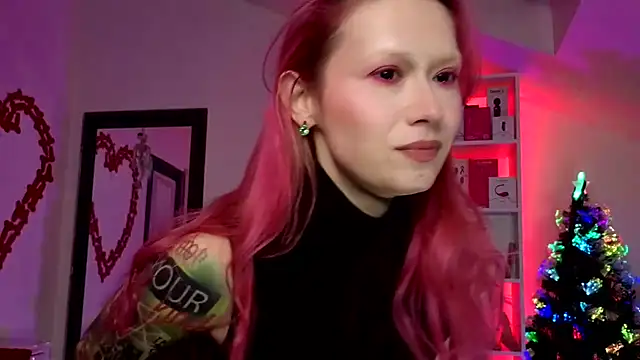 Snapshot of kulteacher chatting on 11/25/25, 12:16 kulteacher online show from 11/25/25, 12:16