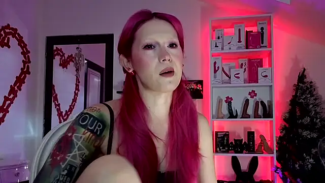 Snapshot of kulteacher chatting on 11/08/25, 10:41 kulteacher online show from 11/08/25, 10:41