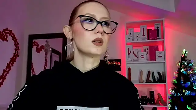 Snapshot of kulteacher chatting on 10/21/25, 08:25 kulteacher online show from 10/21/25, 08:25