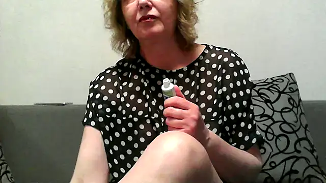 IrynaMolbertx online show from 01/13/26, 04:55