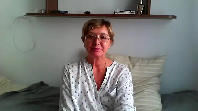 IrynaMolbertx online show from 09/22/25, 01:39