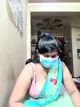 Snapshot of reena502 chatting on 09/22/25, 04:46 reena502 online show from 09/22/25, 04:46
