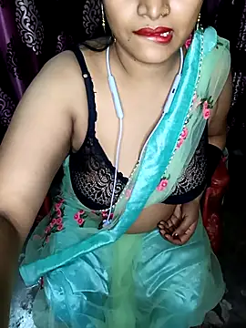 Snapshot of reena502 chatting on 10/02/25, 05:27 reena502 online show from 10/02/25, 05:27