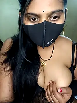 reena502 online show from 04/18/26, 04:59