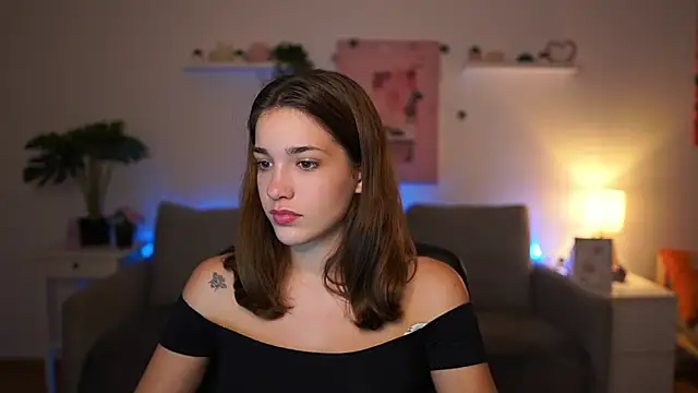 kissie cat online show from 11/11/25, 02:12