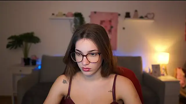 kissie cat online show from 02/13/26, 02:17