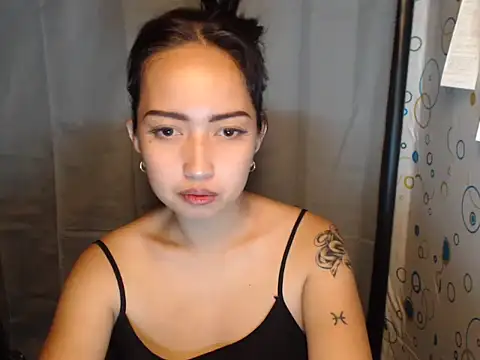 Snapshot of Soft_Angel8 chatting on 05/05/26, 11:24 Soft Angel8 online show from 05/05/26, 11:24