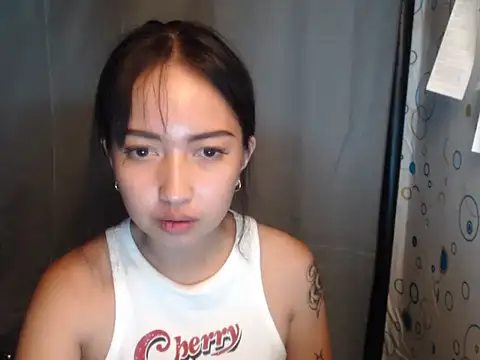 Snapshot of Soft_Angel8 chatting on 05/15/26, 02:04 Soft Angel8 online show from 05/15/26, 02:04