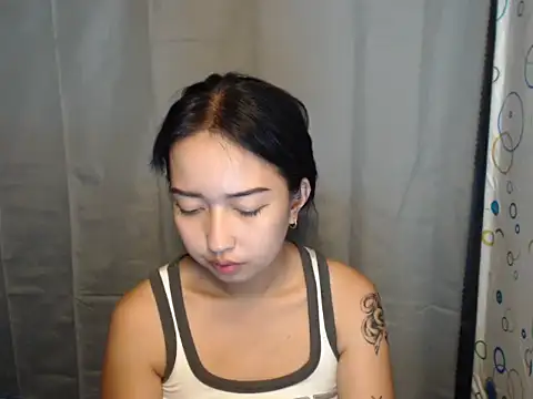 Snapshot of Soft_Angel8 chatting on 04/23/26, 05:14 Soft Angel8 online show from 04/23/26, 05:14