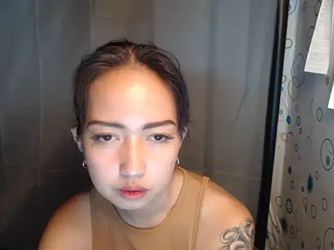 Snapshot of Soft_Angel8 chatting on 05/17/26, 06:24 Soft Angel8 online show from 05/17/26, 06:24