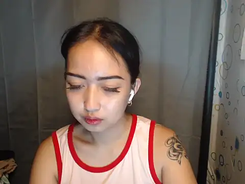 Snapshot of Soft_Angel8 chatting on 05/08/26, 05:44 Soft Angel8 online show from 05/08/26, 05:44