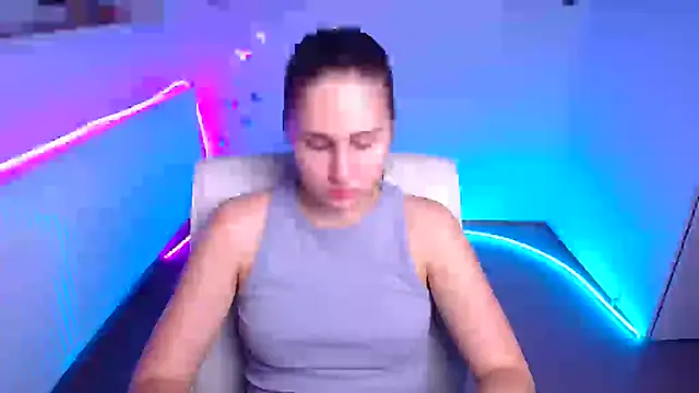 Stefanie Sweet online show from 10/14/25, 05:41