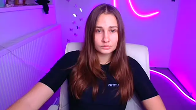 Stefanie Sweet online show from 11/08/25, 06:50