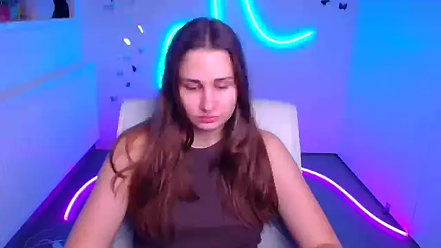 Stefanie Sweet online show from 12/03/25, 06:36